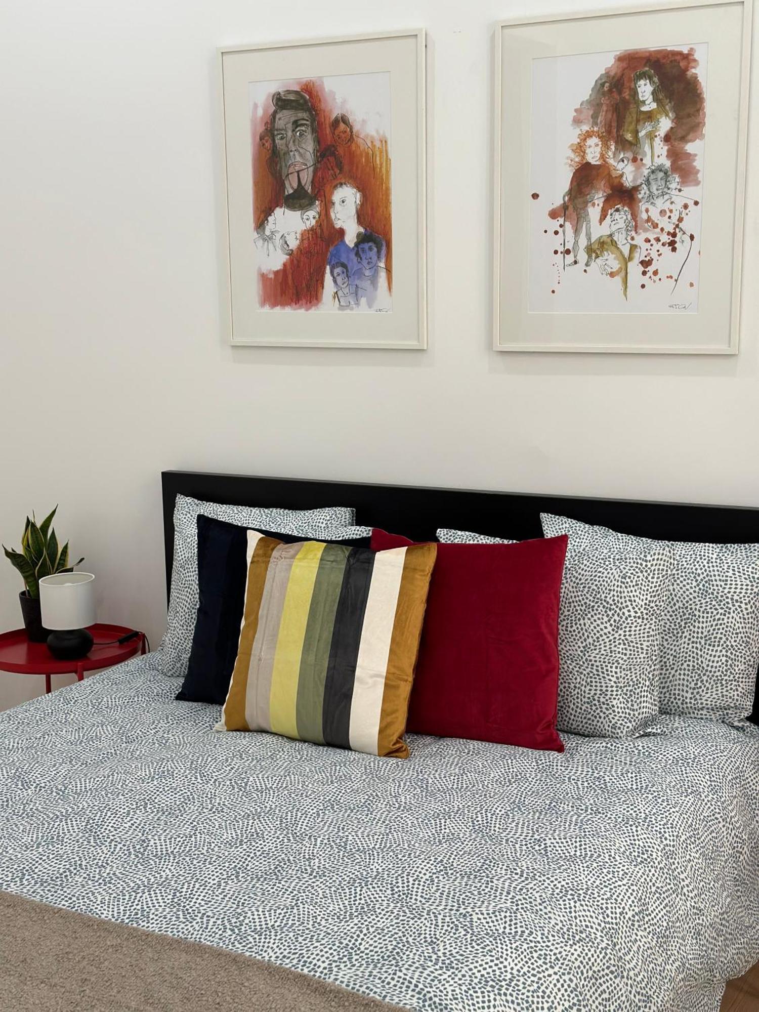 Modern Bedroom In Gasthuis Lissabon